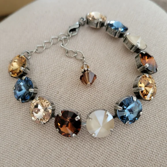 Austrian Crystal Tennis Bracelet in Antique Brass - Picture 5 of 8